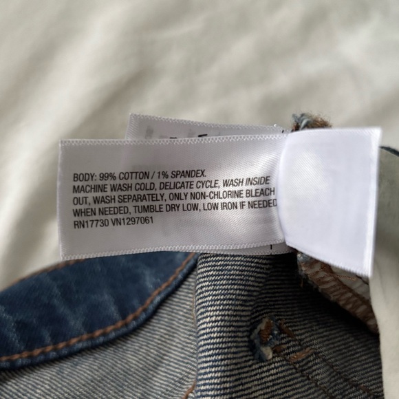 NWT Universal Thread High-rise Straight Leg Medium/Dark Blue Wash Denim Jeans - Picture 8 of 8